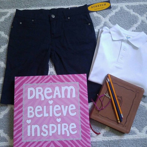 School uniforms - Picture 1 of 4